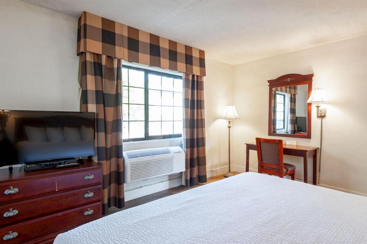 Studio City Court Yard Hotel Εξωτερικό φωτογραφία