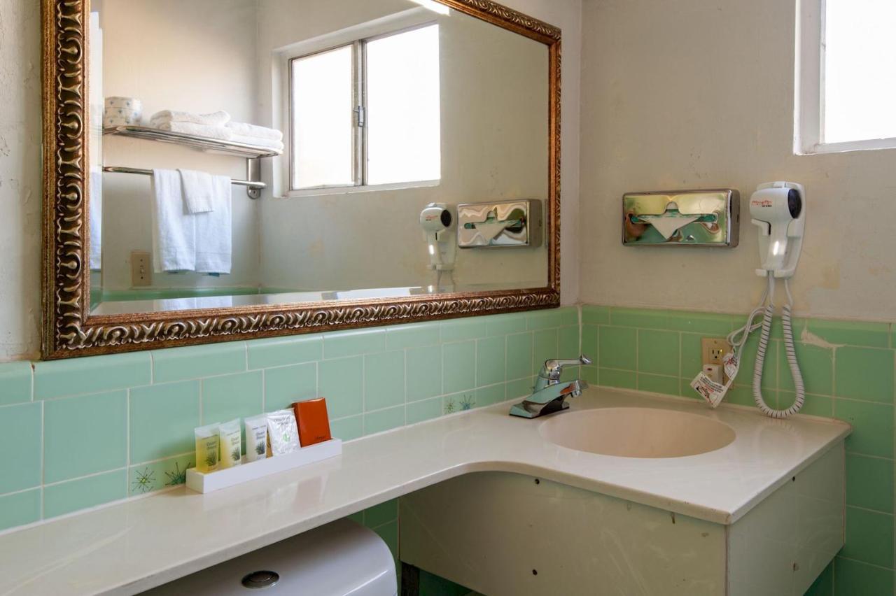 Studio City Court Yard Hotel Εξωτερικό φωτογραφία