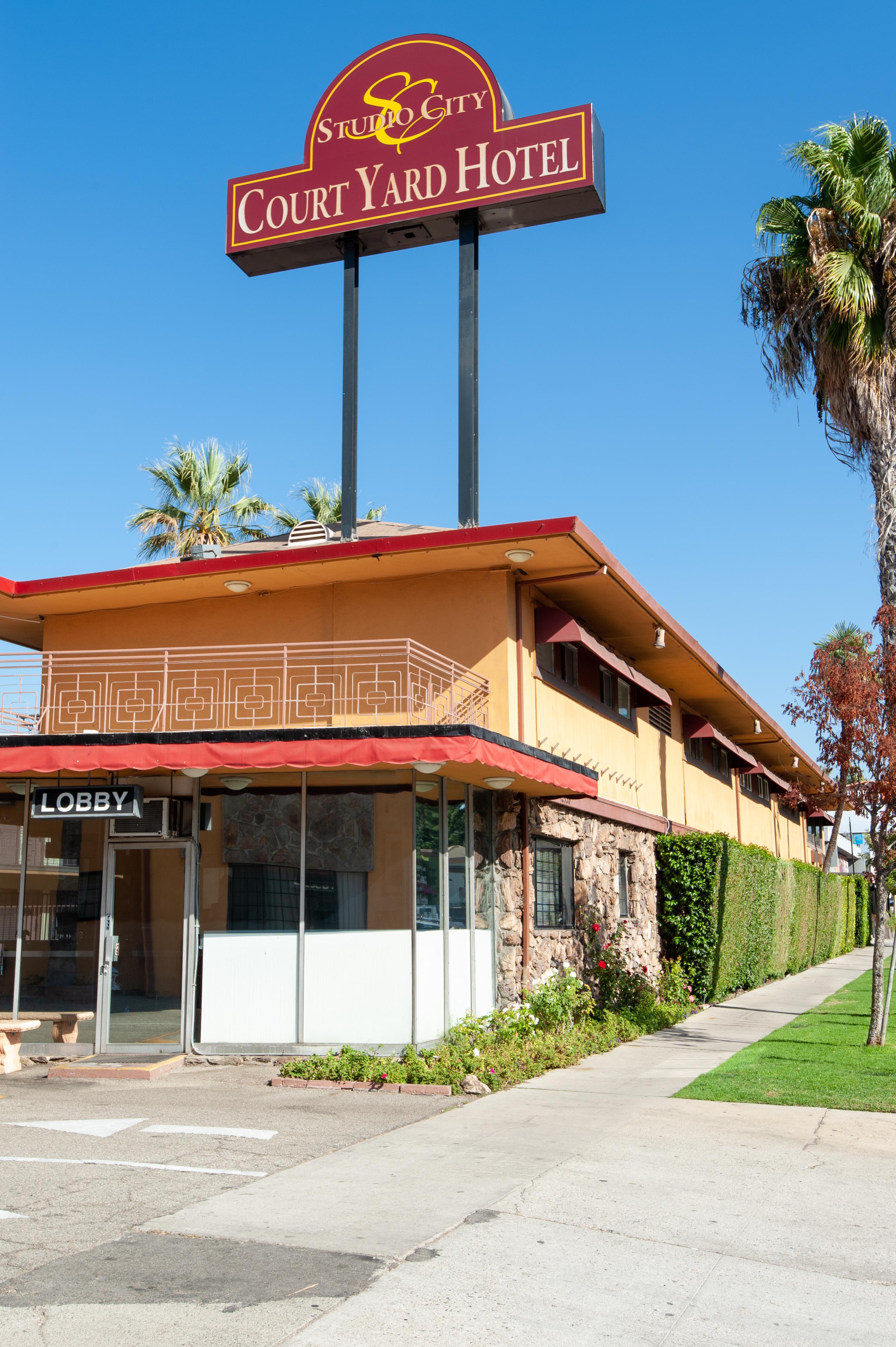 Studio City Court Yard Hotel Εξωτερικό φωτογραφία
